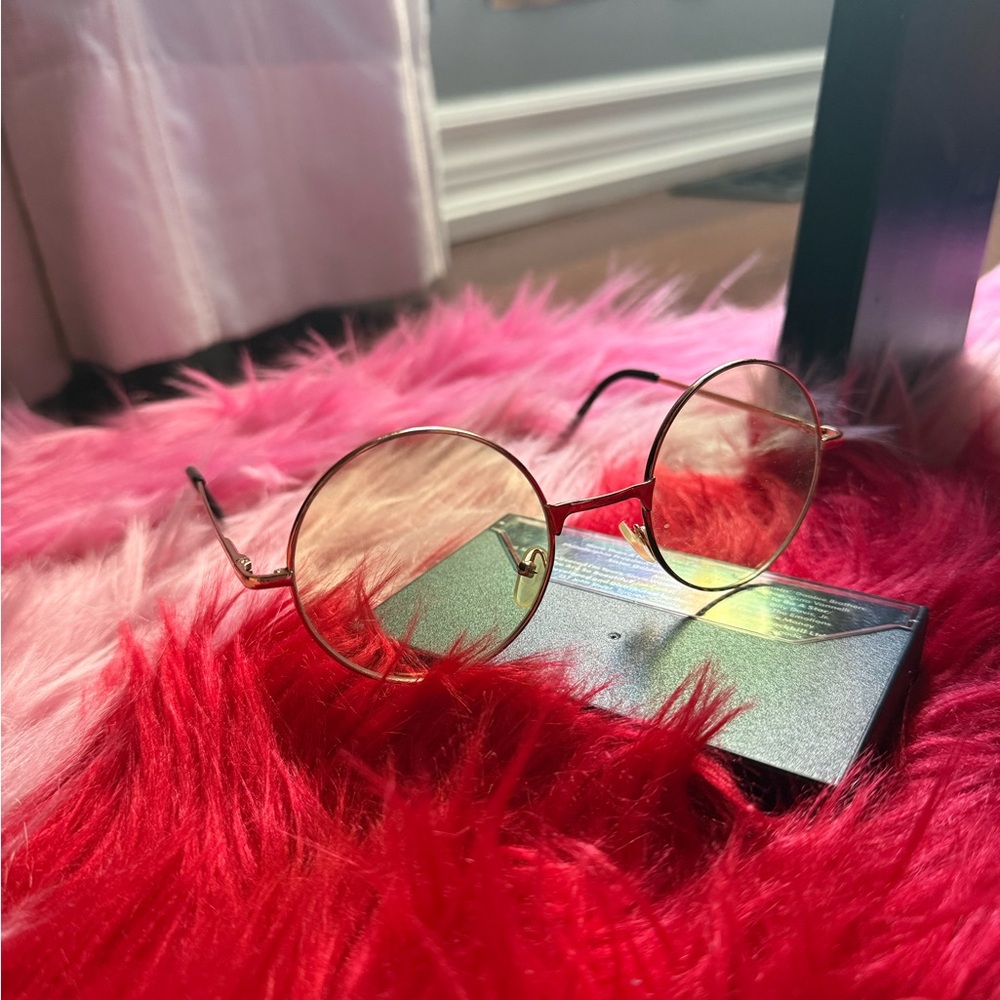 CIRCLE FRAME GREEN LENS COSTUME SUNGLASSES - Picture 2 of 2